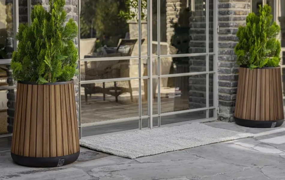 Best Signature Conical Planter - Rosewood Brown Planters