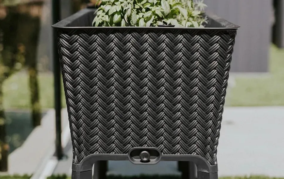 Discount Splendor 31.7 Gallon Elevated Garden Bed - Graphite Garden Beds